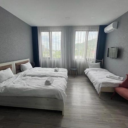 Hotel Fleur De Lis Gonio Dış mekan fotoğraf