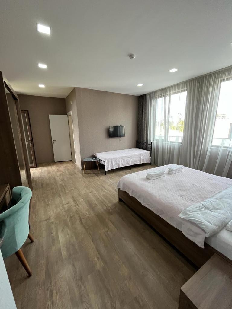 Hotel Fleur De Lis Gonio Dış mekan fotoğraf
