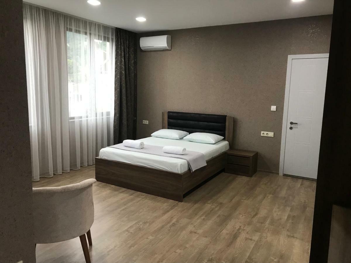 Hotel Fleur De Lis Gonio Dış mekan fotoğraf