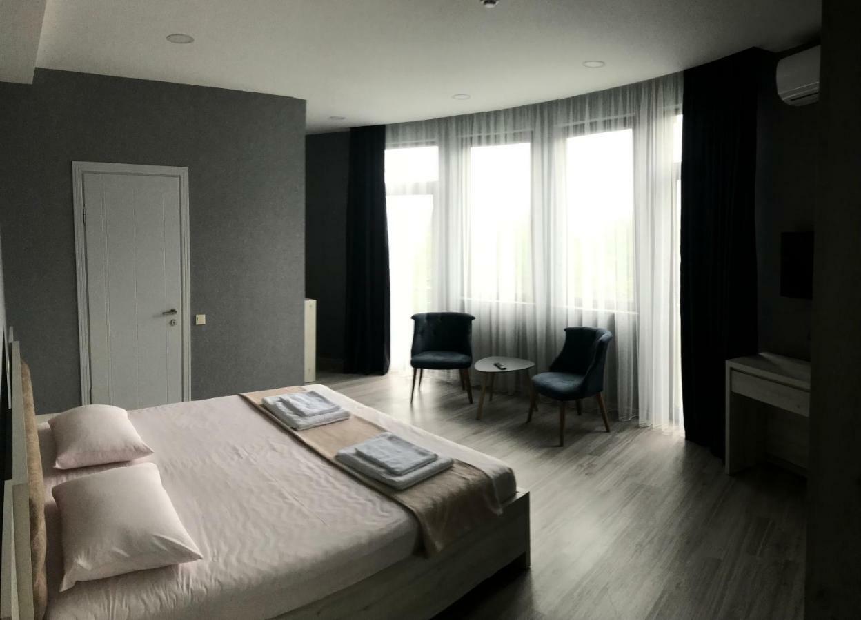 Hotel Fleur De Lis Gonio Dış mekan fotoğraf